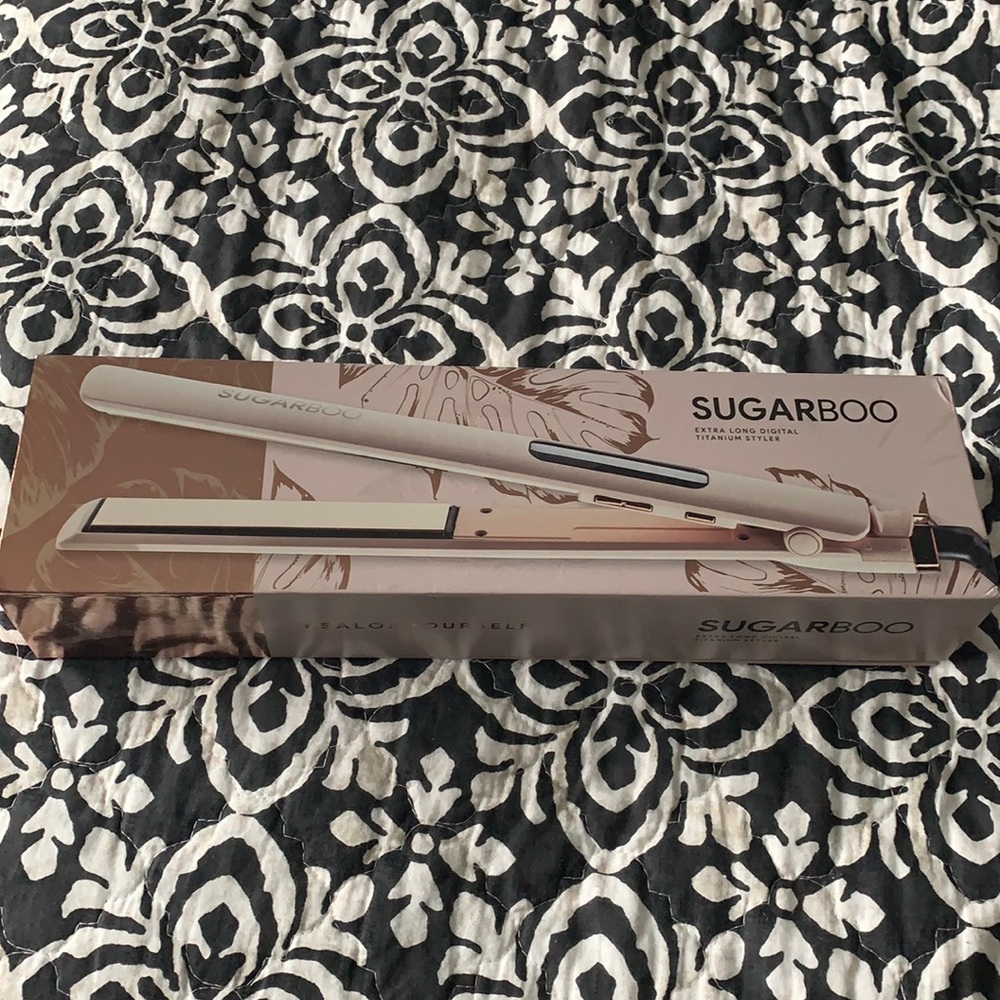 Sugarboo extra long digital titanium straightener